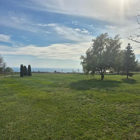 Апартаменты New Light House Golf *