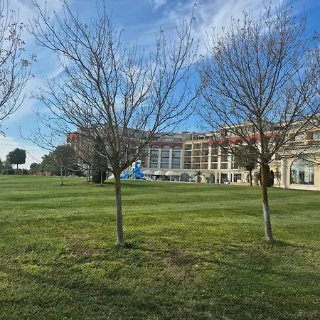 New Light House Golf Апартаменты